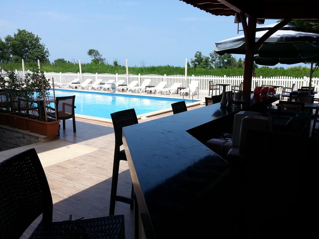 อักวา เวเลนา โฮเต็ล Hotel ภายนอก รูปภาพ