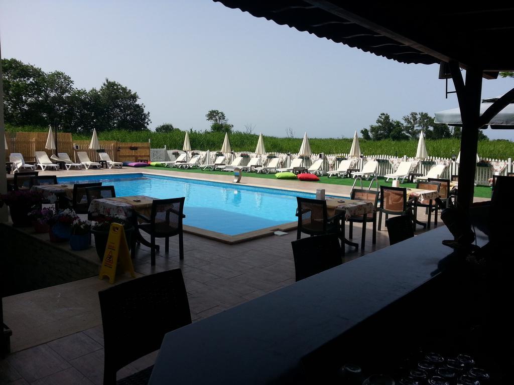 อักวา เวเลนา โฮเต็ล Hotel ภายนอก รูปภาพ